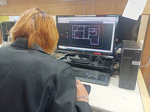 図面作成ソフトで作業しているところ